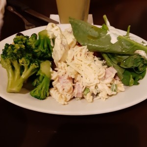 ensalada - brocoli, espinacas 