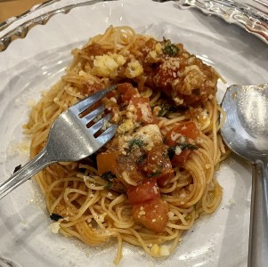 Spaghettini en salsa de tomate natural