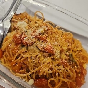 spagghetini a la salsa natural