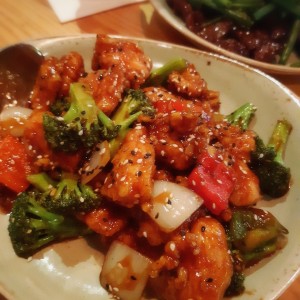 Pollo - Sesame Chicken