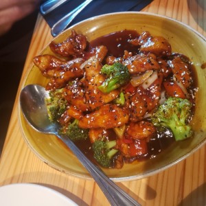 Pollo - Sesame Chicken