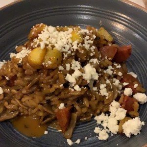 Arroz con hongos, Chorizo y Tajadas 