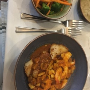 Cazuela de pescado con vegetales