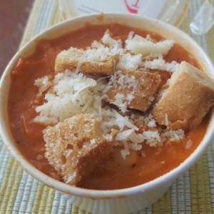 sopa de tomate