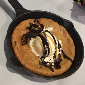 Skillet cookie