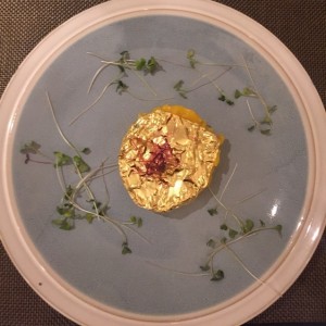 risotto con azafran y oro de 24 kilates derretido