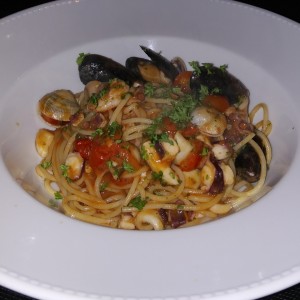 Spaguetti allo scoglio.