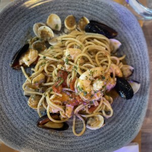 Pasta Tradizionale - Spaghettone Alla Pescatora