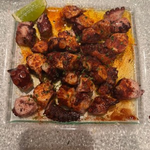 Pulpo a la Plancha, a la gallega, encebollado o al Ajillo