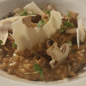 Risotto trio de hongos