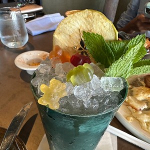 Apple cocktail 