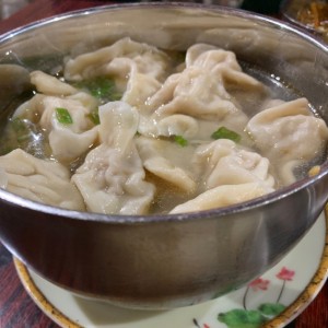 Sopa de Jiaozi  (Dumplings de cerdo y repollo en Sopa)
