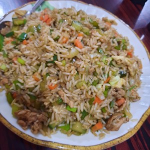 arroz frito con pollo