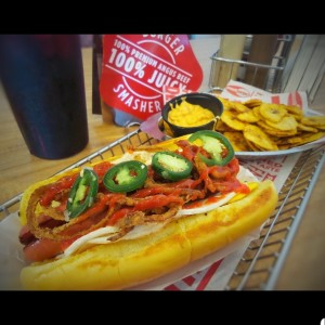Hot Dog con Platanitos - Smash Burguer - Plaza New York