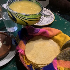 Tortillas y Margarita de Maracuya