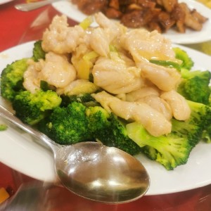 Filete de pollo con brócoli