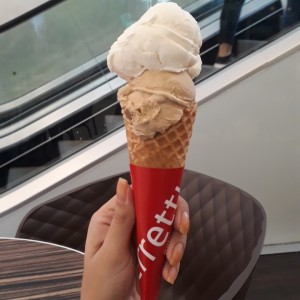 cono de dos sabores