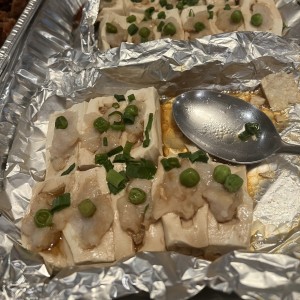 Tofu con Salsa de Conchuela Saca