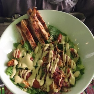 cesar salad con pollo