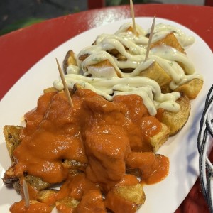 Papas bravas mixtas 