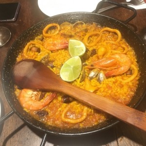 paella de marisco - muy rico