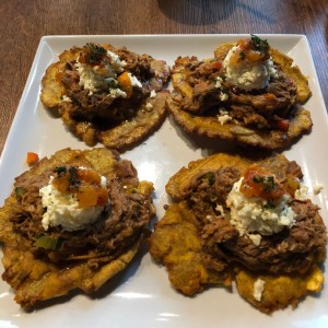 patacones con ropa vieja