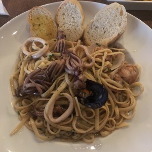 linguini frutti di mare al oleo