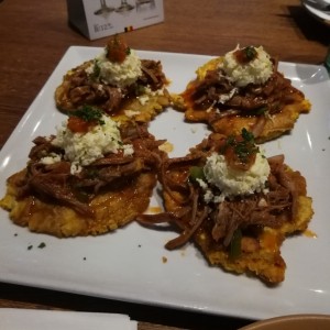 patacones con ropa vieja