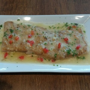 corvina al ajillo