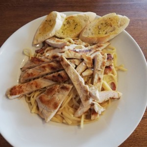 pasta carbonara con pollo