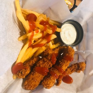 Fish and Fries. Plato infantil. 