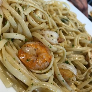 Pasta con camarones