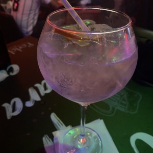 gin and tonic