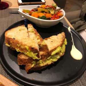 Sandwich Aguacate