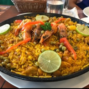 Paella valenciana