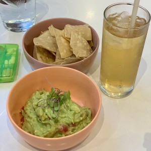 To Share - Holy Guacamole.  Estaba  muy bueno