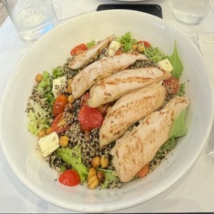 Plato Recomendados - Chickpea Quinoa Salad