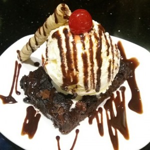 Brownie con helado ?