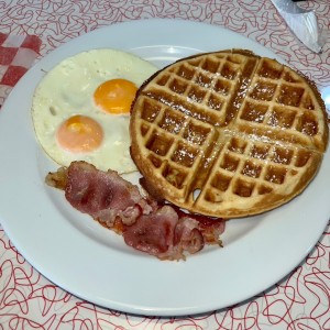 Rd’s breakfast con waffles 
