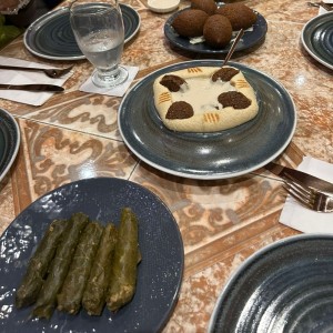 Hummus Foul y Falafel con Tahine