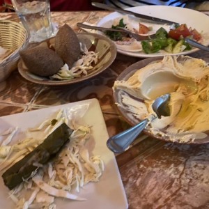 mesa libanesa y kibbes