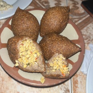 Kibbi de Pollo (Frito)