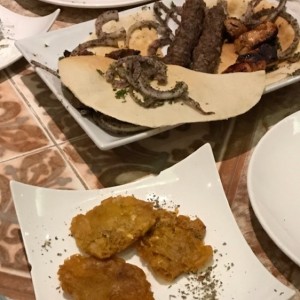 bandeja mixta de carnes