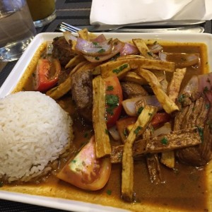 lomo saltado