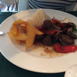 Lomo saltado