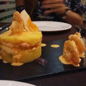 causa de camarones