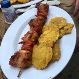 brocheta de pollo