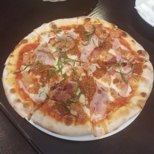 pizza carnivora