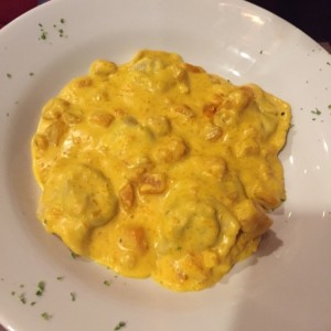 ravioli con salsa de zapallo