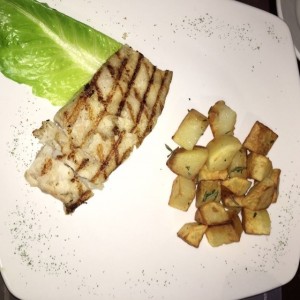 Corvina al Grill con papas